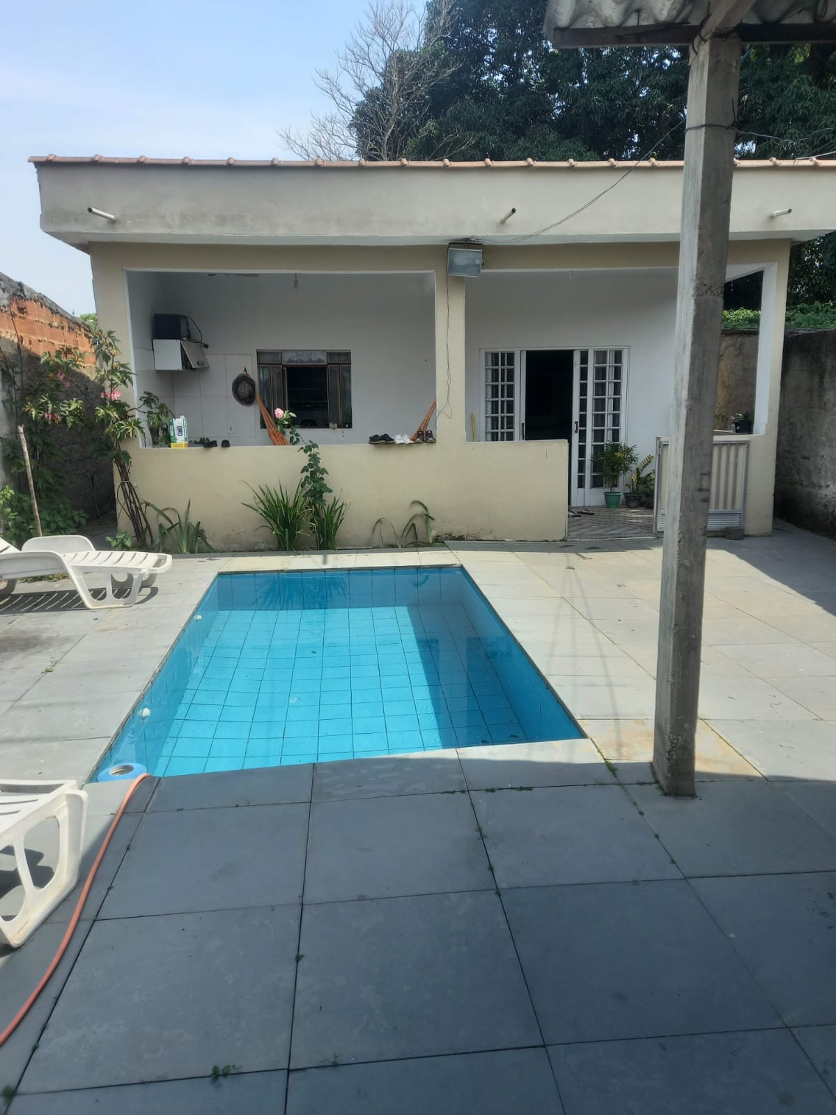 CASA COM PISCINA À VENDA em Bairro De Maio, Nova Iguaçu